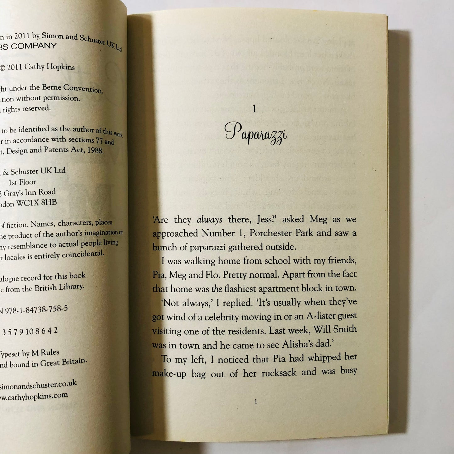 Million Dollar Mates: Paparazzi Princess by Cathy Hopkins