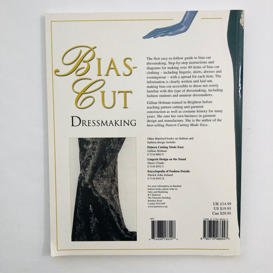 Bias Cut Dressmaking - Gillian Holman