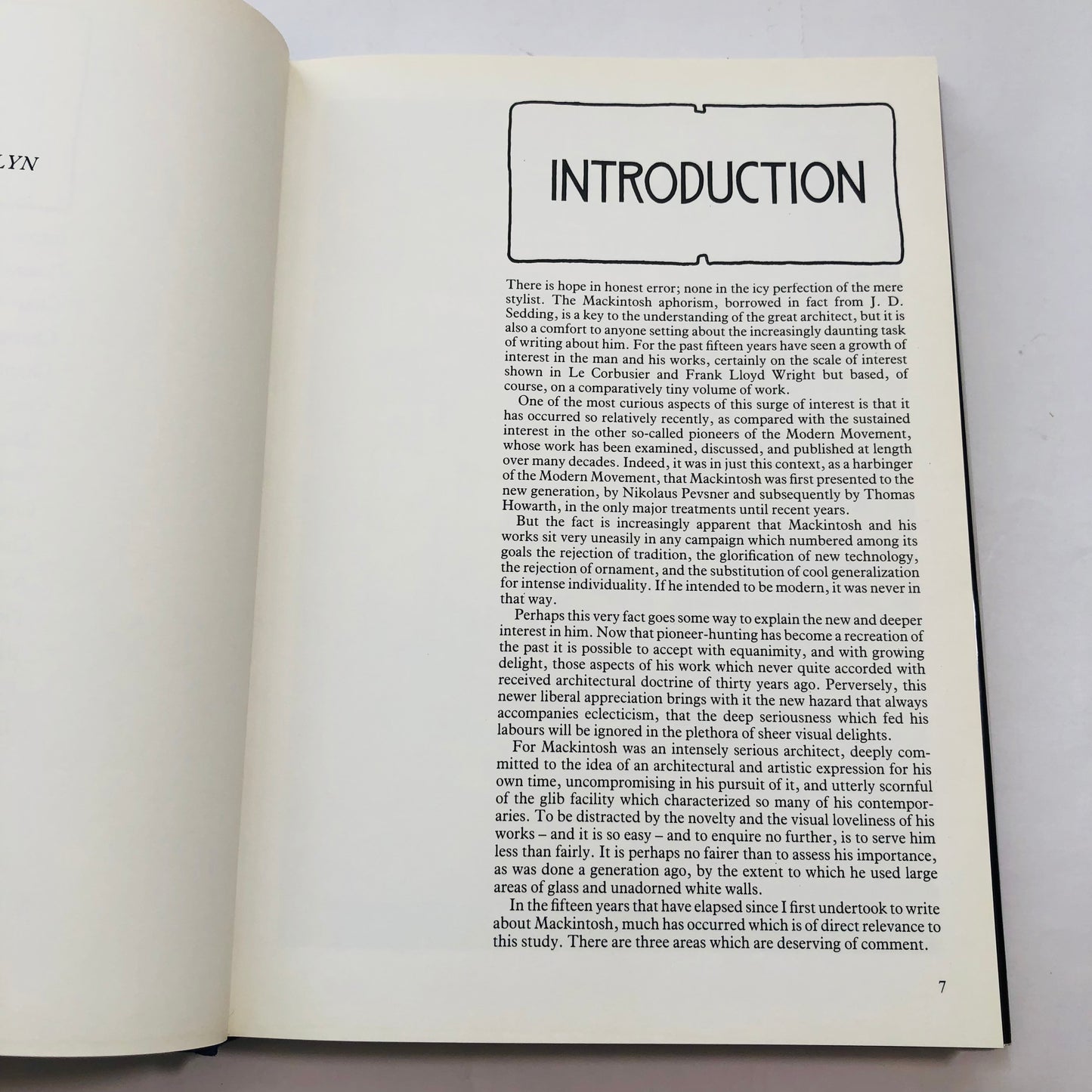 Charles Rennie Mackintosh Architect and Artist: Robert MacLeod