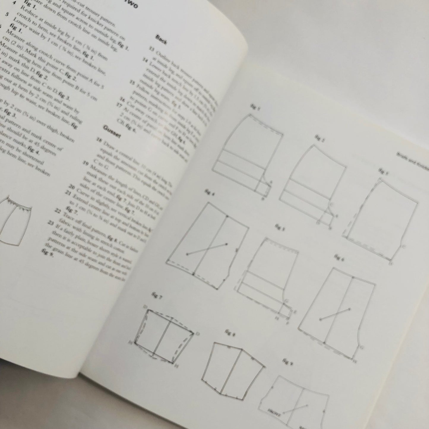 Bias Cut Dressmaking - Gillian Holman
