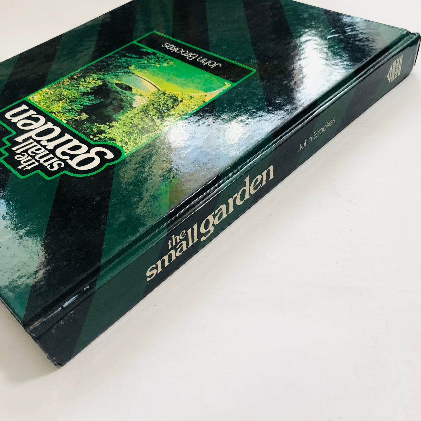 The Small Garden: John Brookes