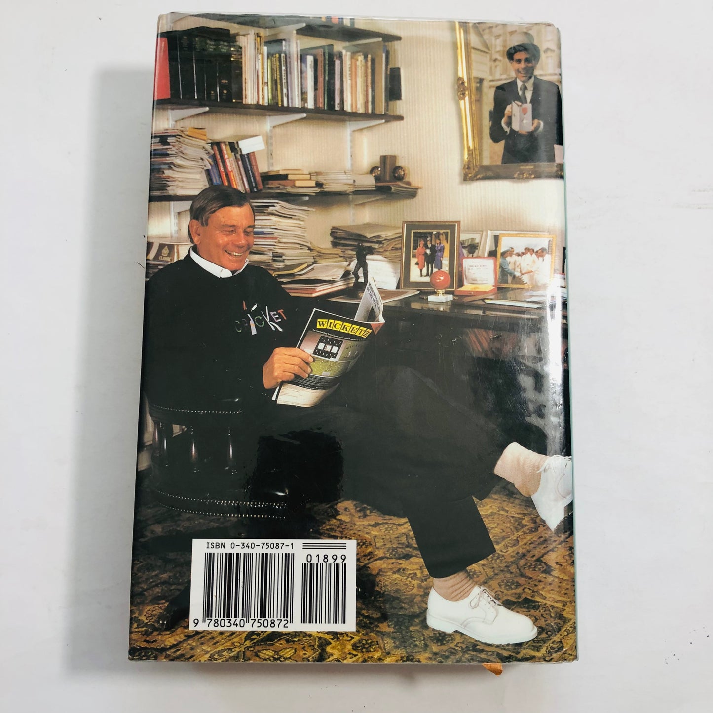 Dickie Bird: White Cap and Balls – Dickie Bird