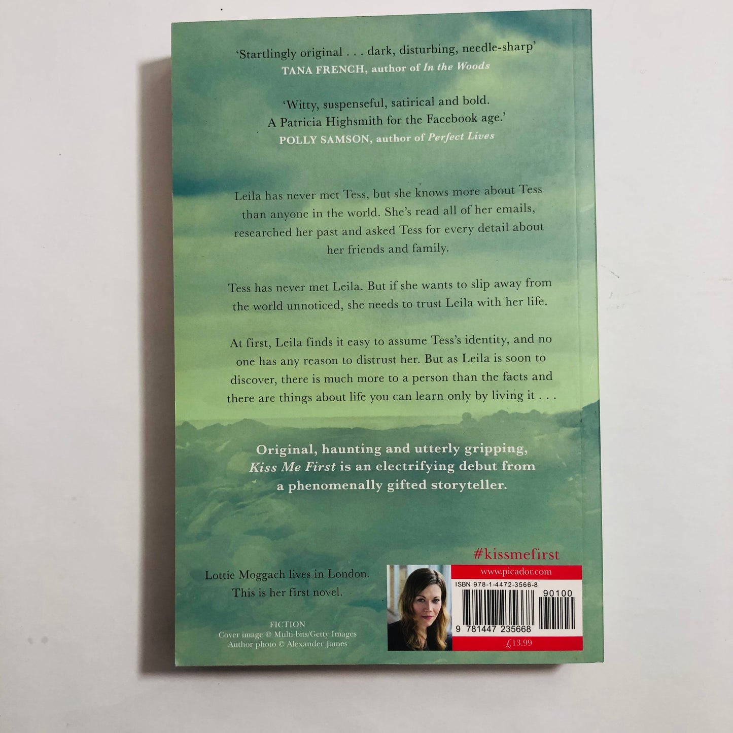 Kiss Me First by Lottie Moggach | Psychological Thriller | Identity & Deception | 9781447235668