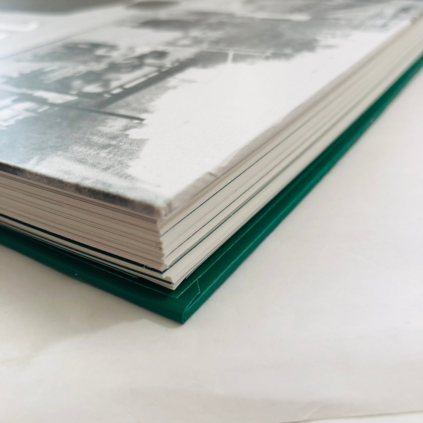 Capturing the Soul of Harlem – A Visual Journey Through 125th Street