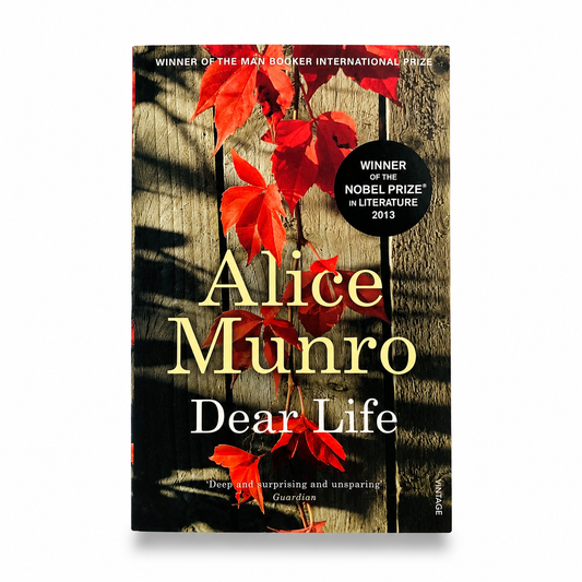 Front cover of Dear Life by Alice Munro, paperback book in Very Good used condition on a white background.